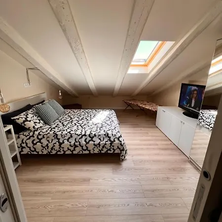 Apartman Mansarda Mazzini Trieszt